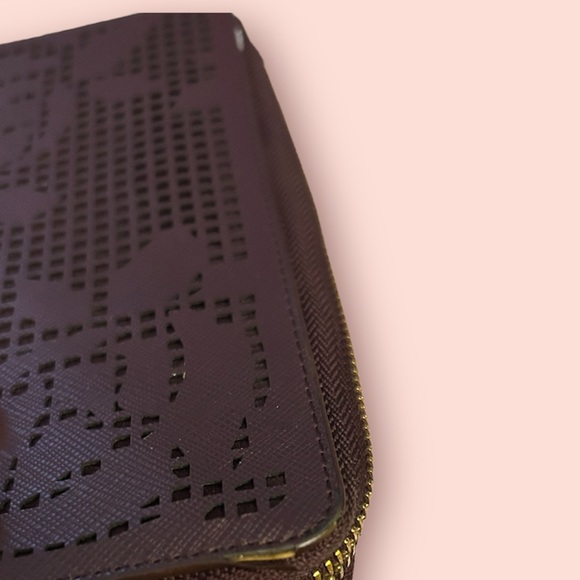 Plum/burgundy Kate spade New York wallet - Picture 4 of 4